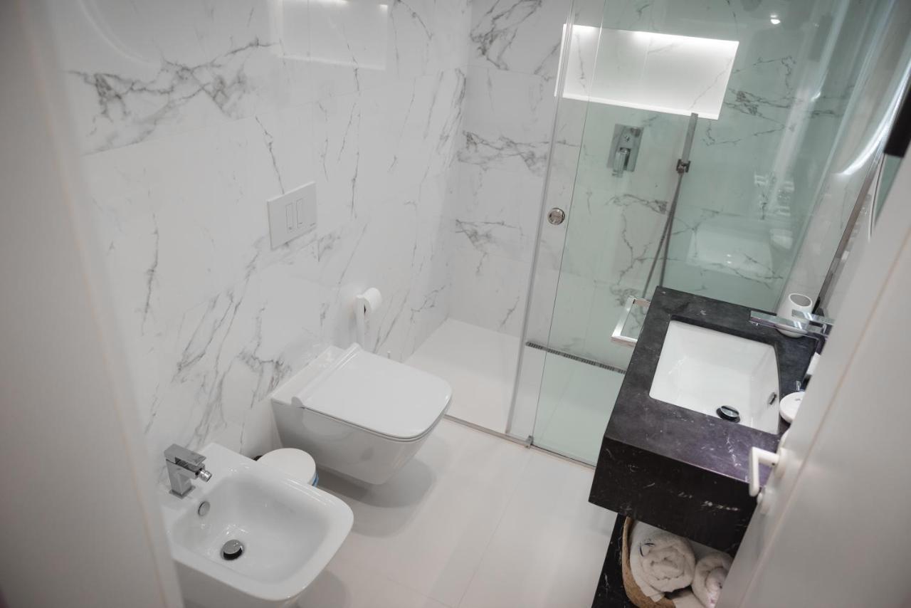 Tam Skanderbeg Square City Center Apartment No4 Tirana Kültér fotó